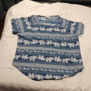 Lily White Women's Top Size Large